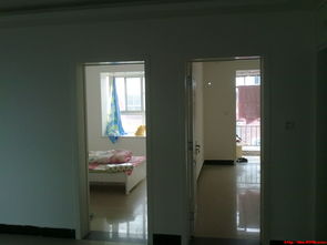 精裝新房出租 市府花苑二室兩廳，設施齊全，交通便利